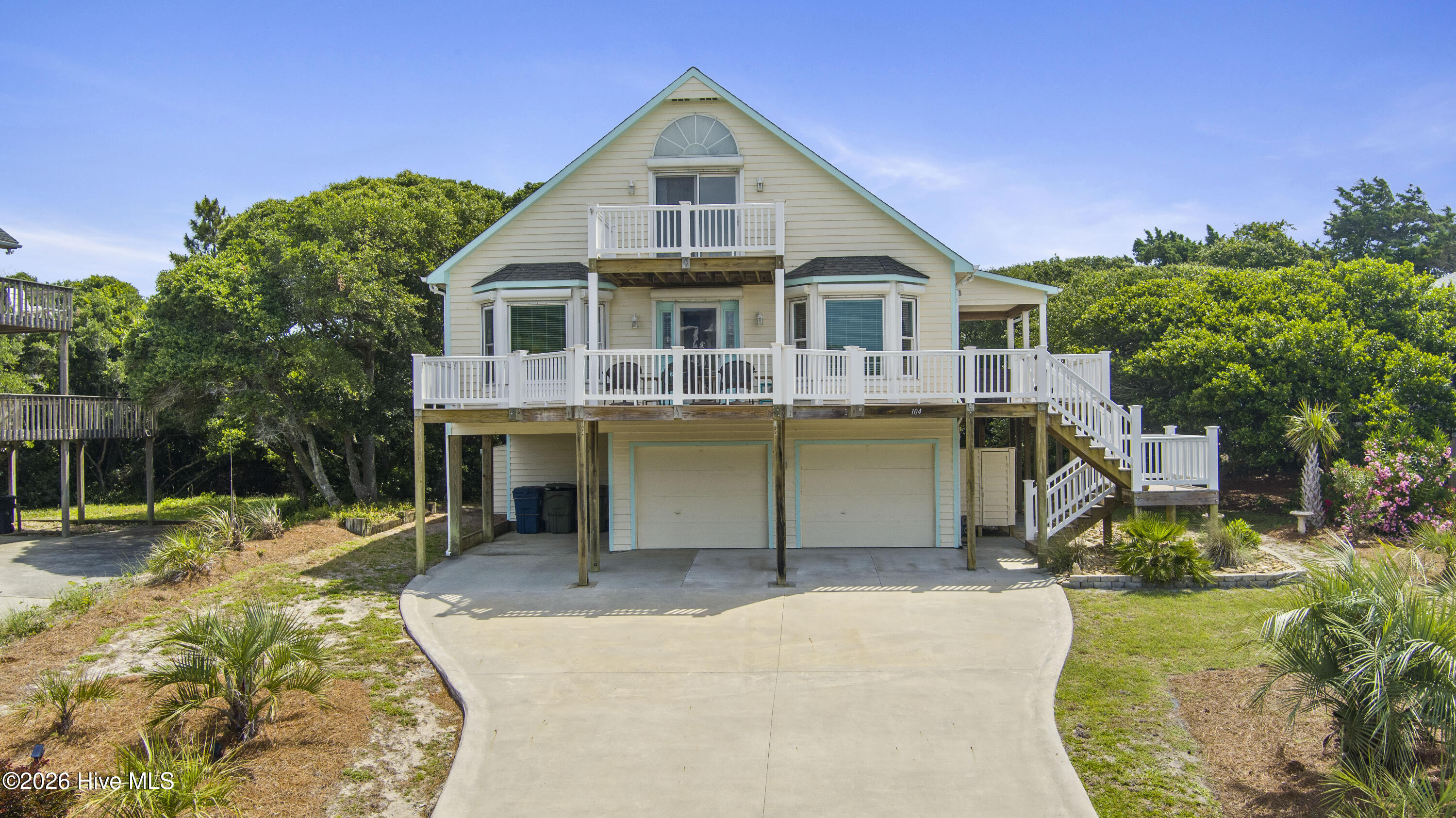 104 Bluewater Drive