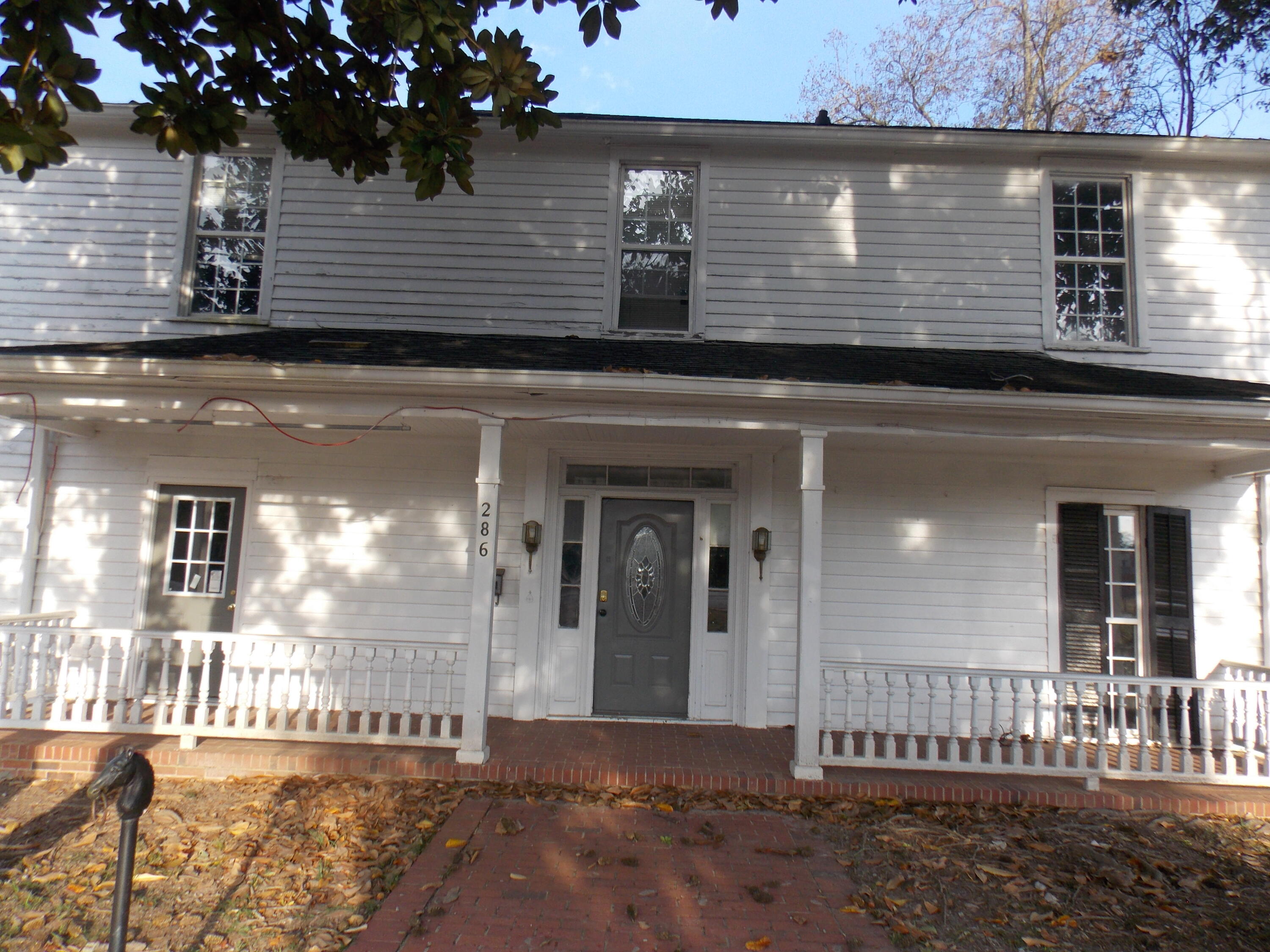 286 South Peachtree St