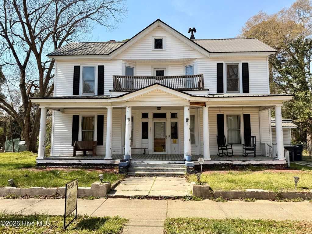 Photo of 401 N Massey Street, Selma, NC 27576 (MLS # 100563258)