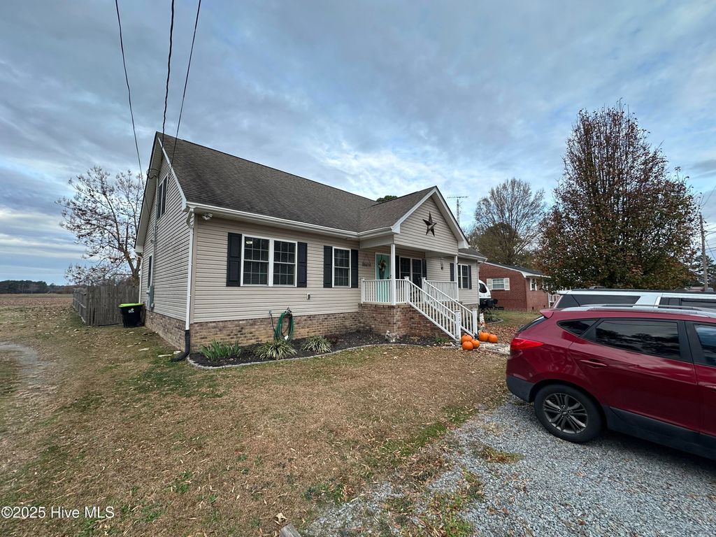 Photo of 203 Garriss Street, Conway, NC 27820 (MLS # 100543402)