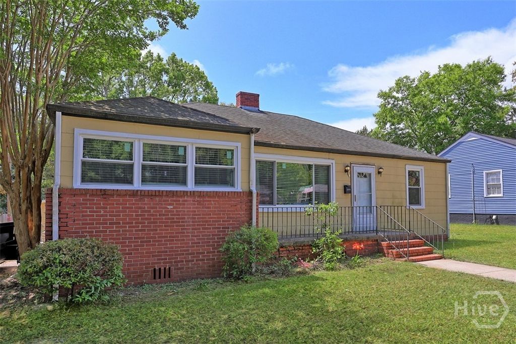 Photo of 2403 E 37th Street, Savannah, GA 31404 (MLS # SA352812)