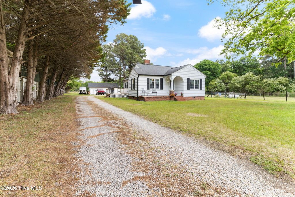 Photo of 15951 Us Highway 15 501, Aberdeen, NC (MLS # 100573031)