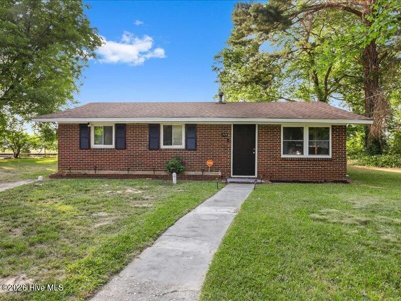 719 S Chestnut Circle
