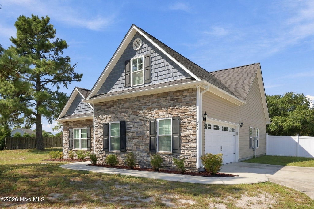 Photo of 227 Queens Haven Road, Hubert, NC 28539 (MLS # 100604065)