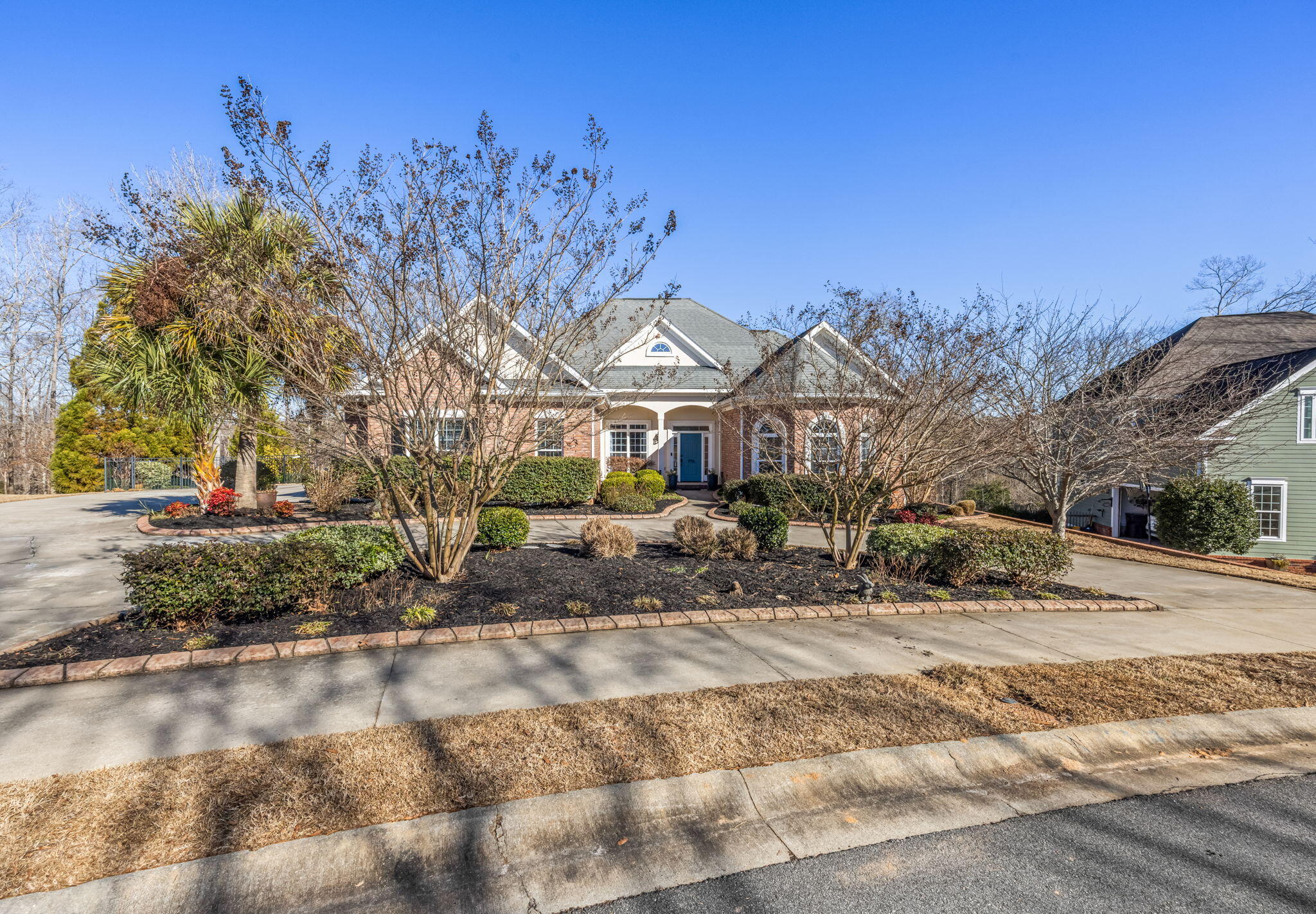 996 Woody Hill Circle