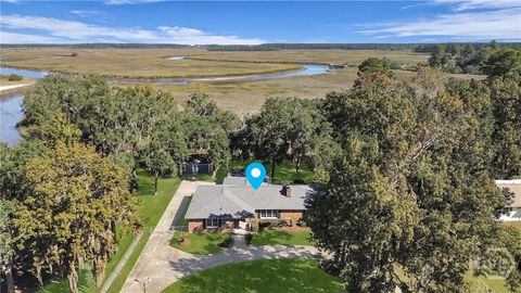 Homes For Sale - 1613 Lake Drive<br/> Midway, GA 31320