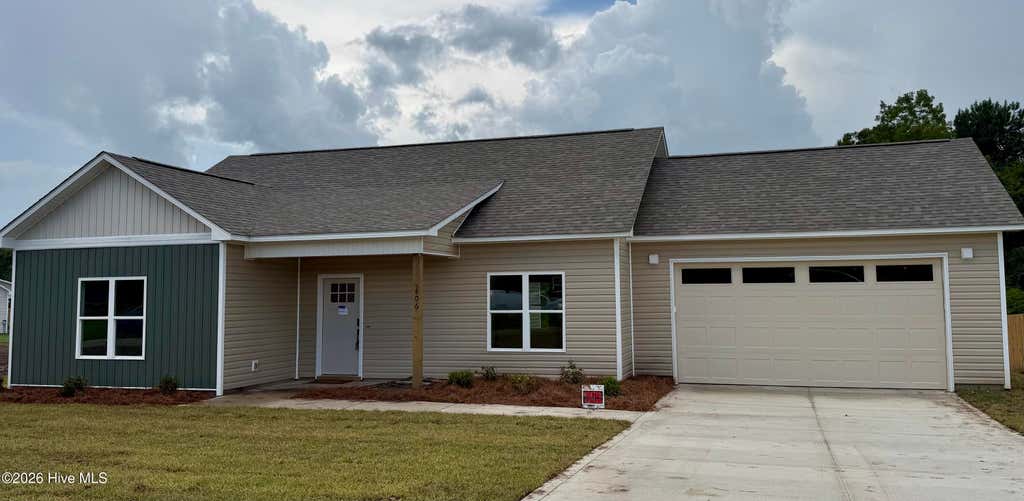 Photo of 406 Wade Drive, Richlands, NC 28574 (MLS # 100570758)