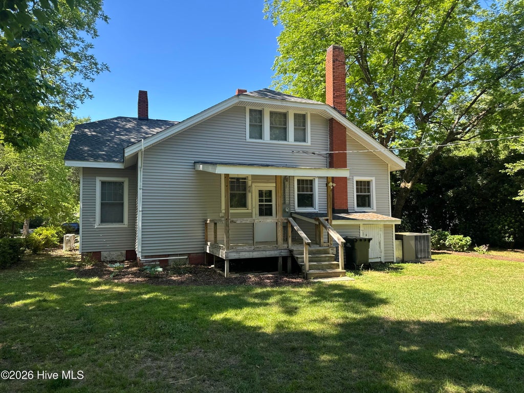 Photo of 330 Mcrae Street, Laurinburg, NC 28352 (MLS # 100606889)