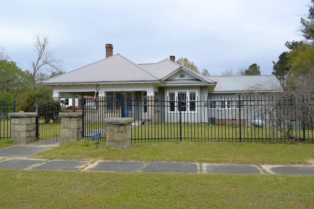 Photo of 10656 Macon Highway, Jewell, GA 31045 (MLS # 553757)