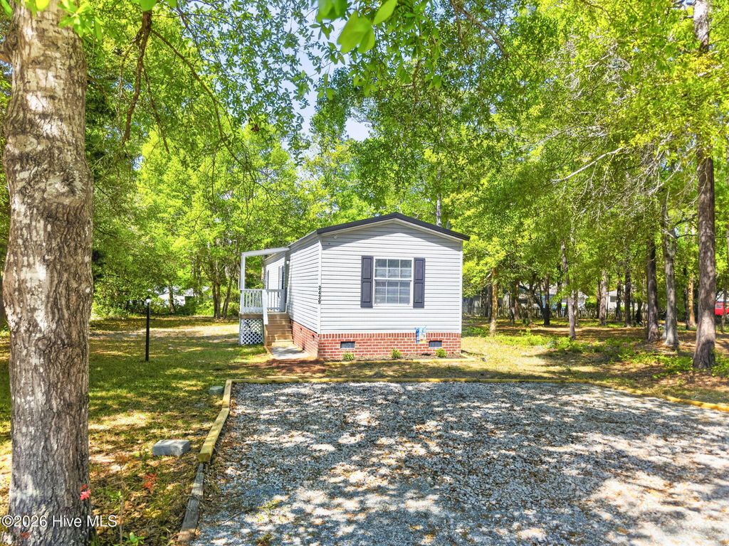 Photo of 3439 Marlin Drive SE, Bolivia, NC 28422 (MLS # 100567404)