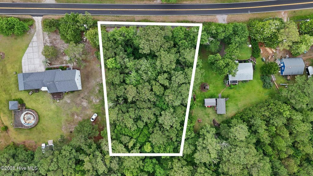 Photo of 833 Seabreeze Road N, Wilmington, NC 28409 (MLS # 100510081)