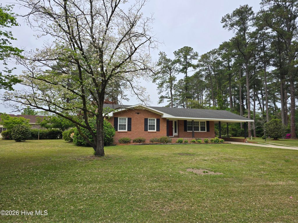 Photo of 346 Pinecrest Drive, Chadbourn, NC 28431 (MLS # 100566360)