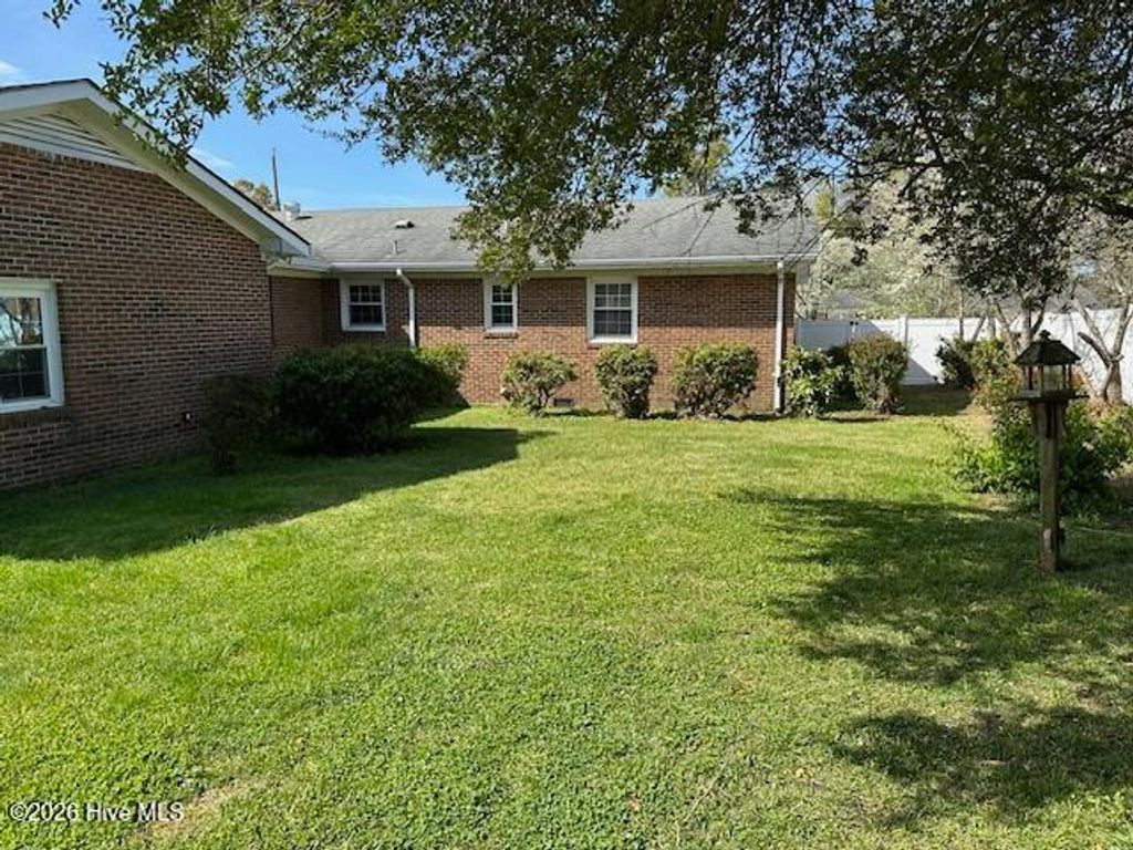 Photo of 315 Hampton Drive, Plymouth, NC 27962 (MLS # 100563602)