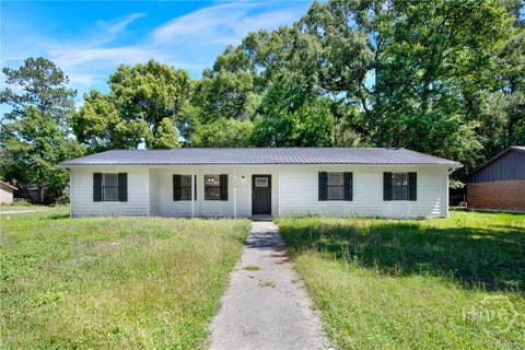 Photo of 700 Thornwood Way, Hinesville, GA 31313 (MLS # SA356268)
