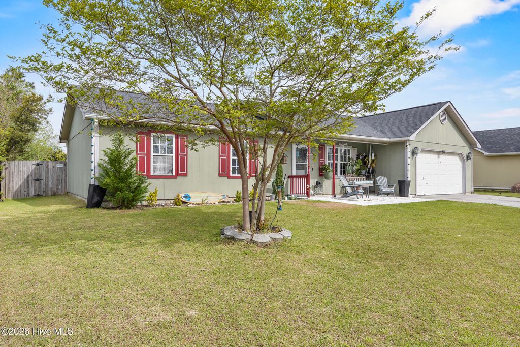 Photo of 266 Parnell Road, Hubert, NC 28539 (MLS # 100565830)