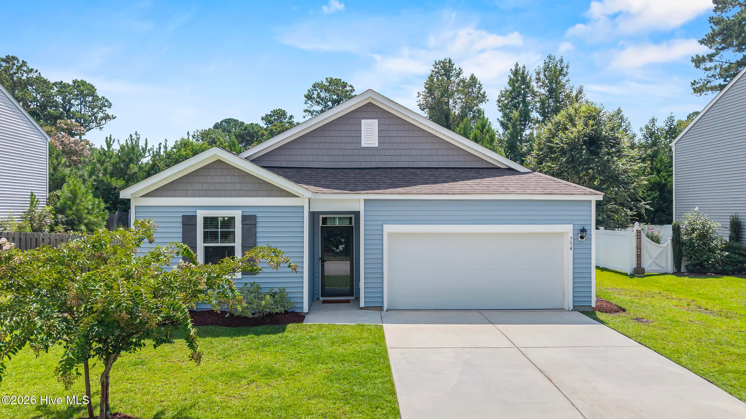 754 Seathwaite Lane SE