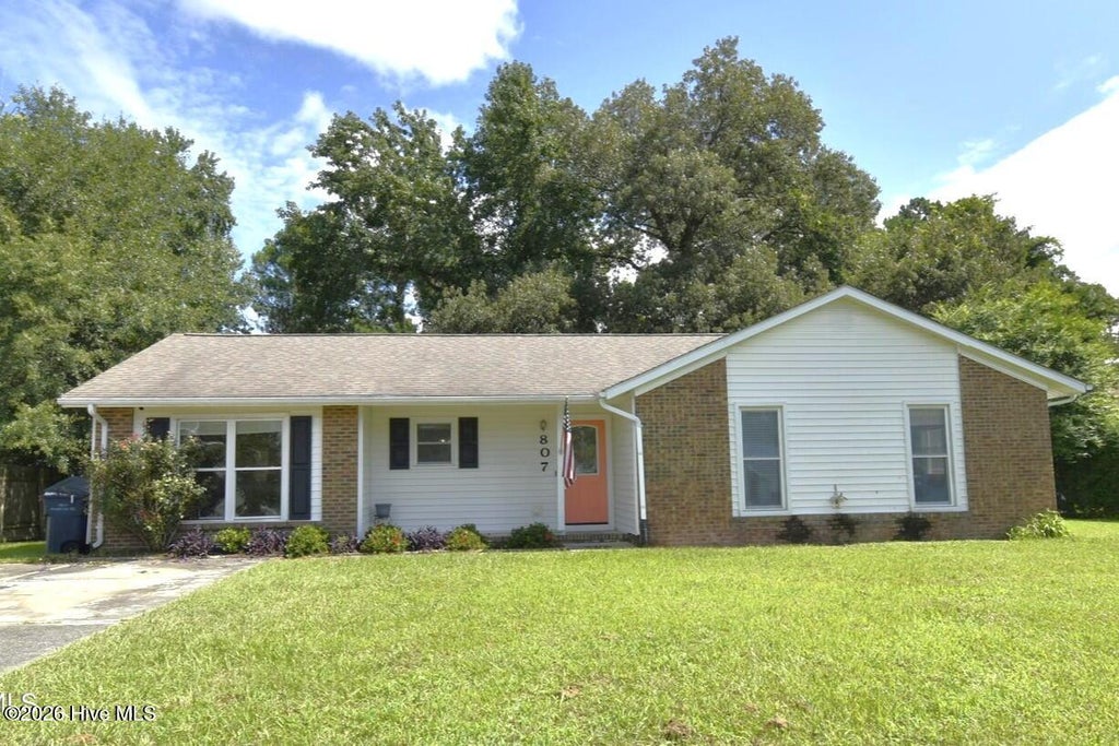 Photo of 807 Deblea Court, Jacksonville, NC 28546 (MLS # 100585551)