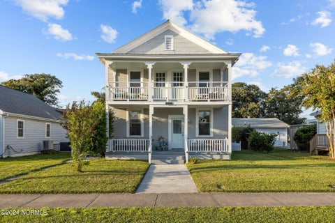 Multifamily For Rent - 1406 Evans Street #A<br/> Morehead City, NC 28557