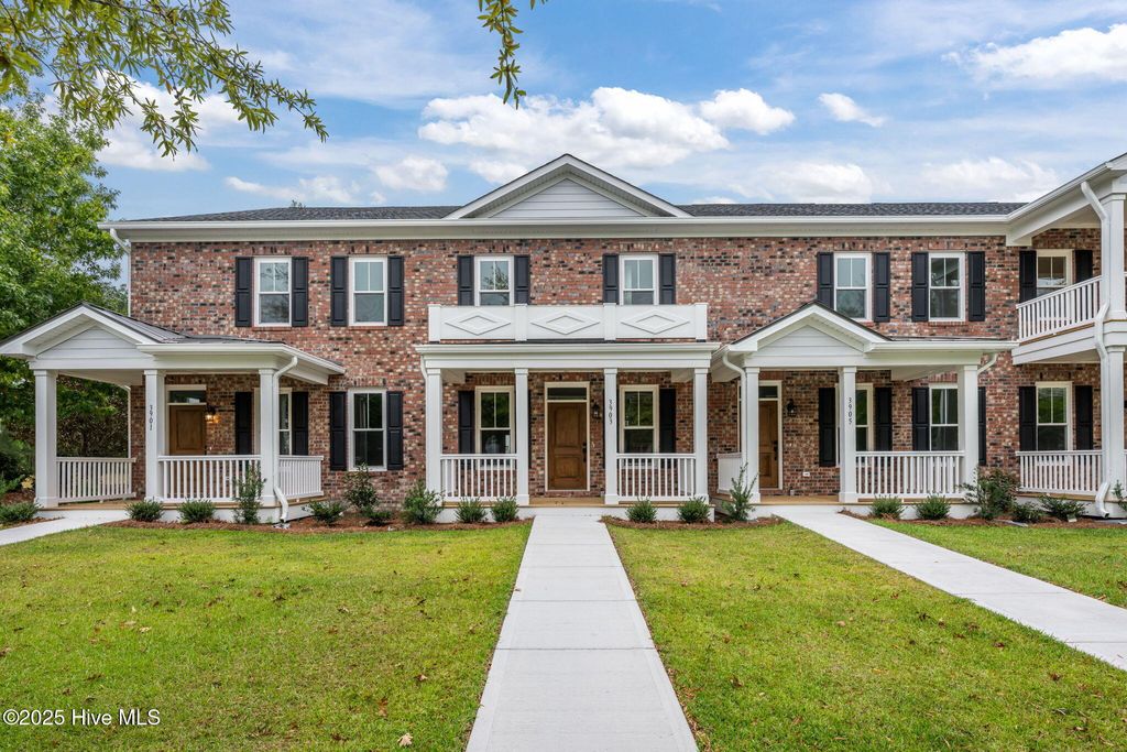 Photo of 3903 Harkers Way, New Bern, NC 28562 (MLS # 100536566)