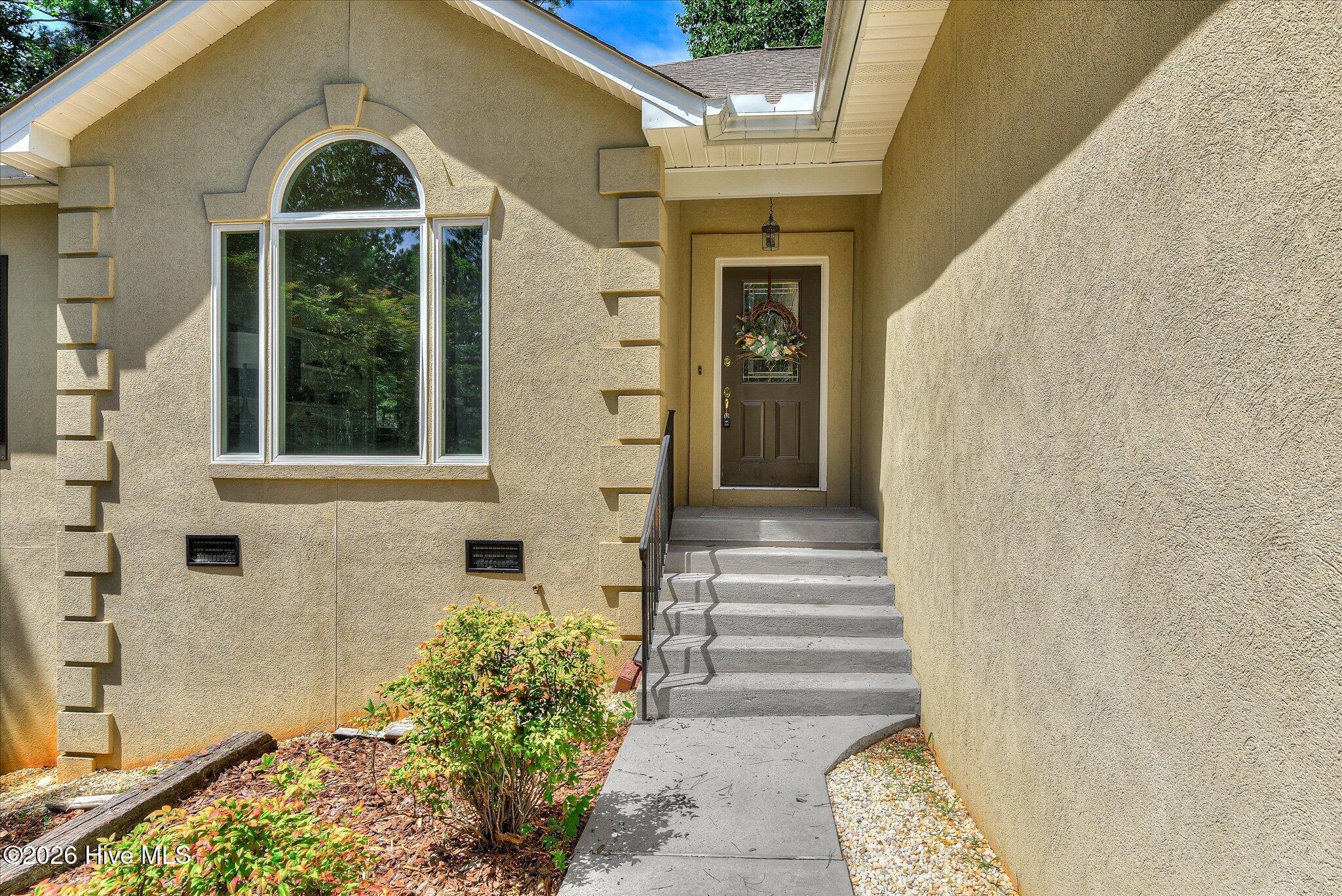 105 Azalea Circle
