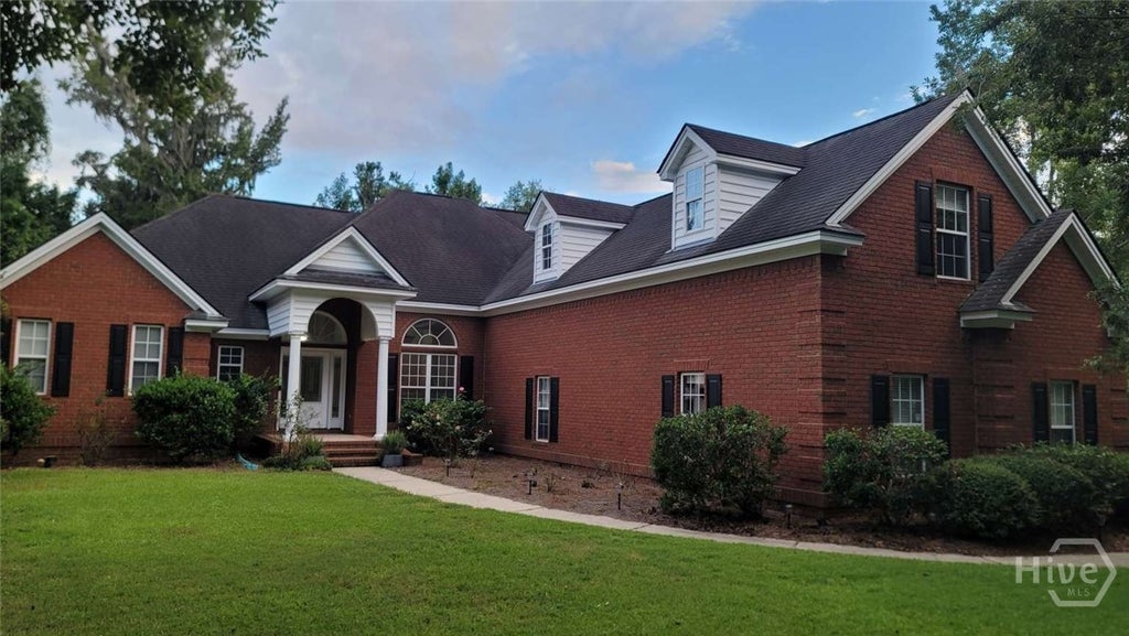 Photo of 211 Shadow Moss Circle, Richmond Hill, GA 31324 (MLS # SA364058)