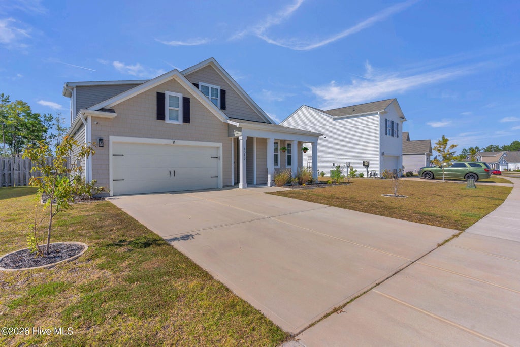 Photo of 1049 Burled Oak Rdg Lp LOOP SE, Bolivia, NC 28422 (MLS # 100611757)