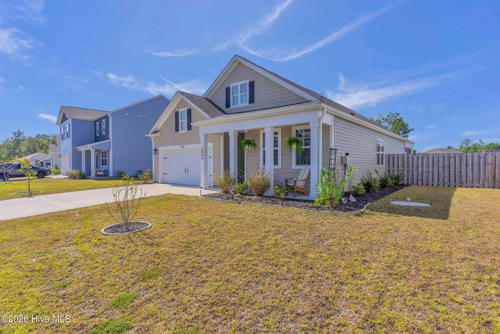 Photo of 1049 Burled Oak Rdg Lp LOOP SE, Bolivia, NC 28422 (MLS # 100611757)