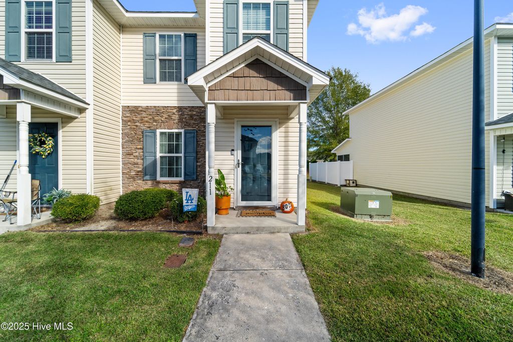 Photo of 211 Glen Cannon Drive, Jacksonville, NC 28546 (MLS # 100539318)