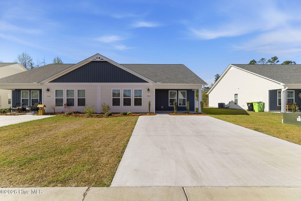 Photo of 700 Discovery Cove, Newport, NC 28570 (MLS # 100565913)
