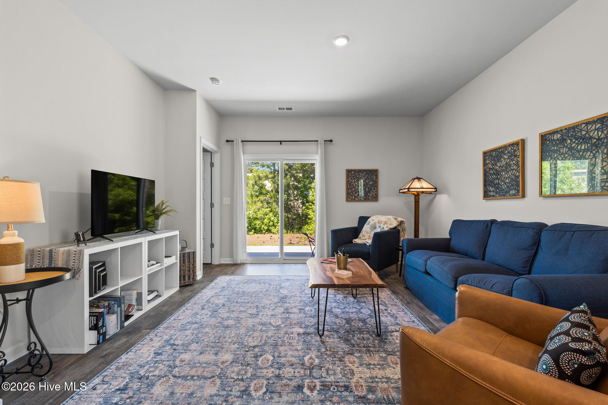 558 Ladyfish Loop NW