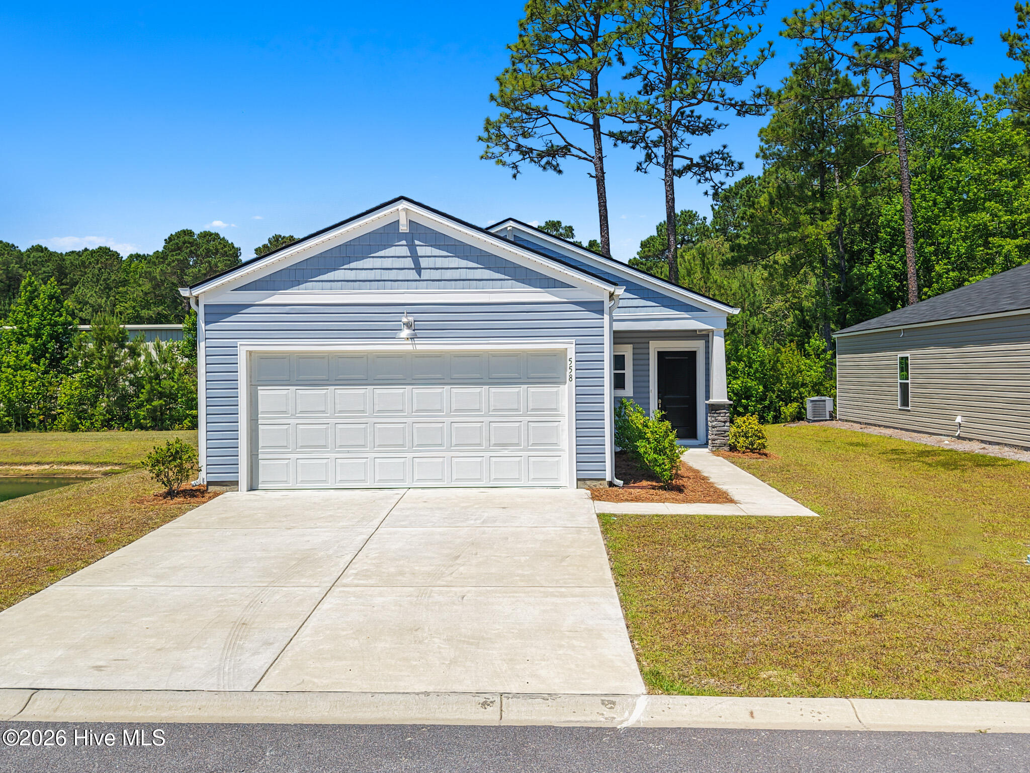 558 Ladyfish Loop NW