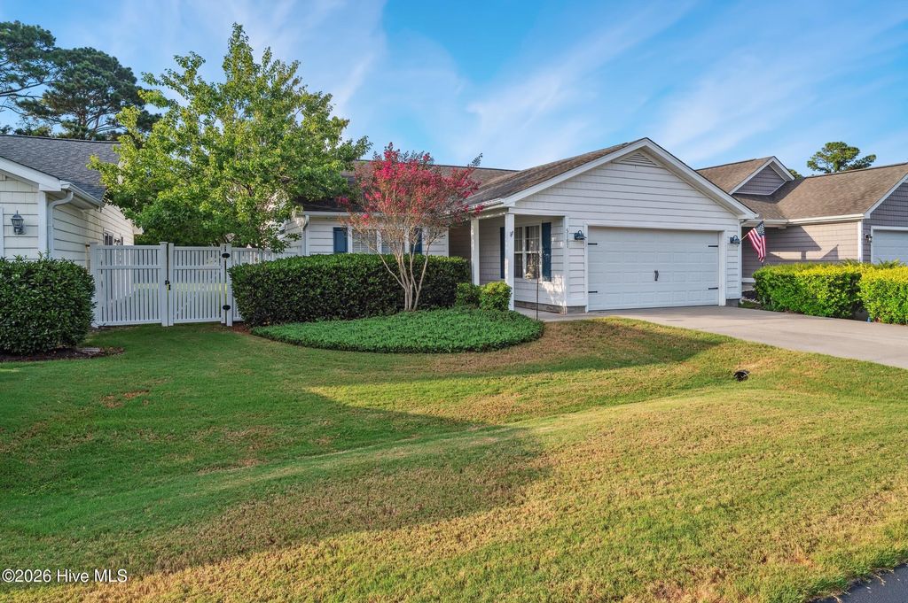 Photo of 5187 Minnesota Drive SE, Southport, NC 28461 (MLS # 100578256)