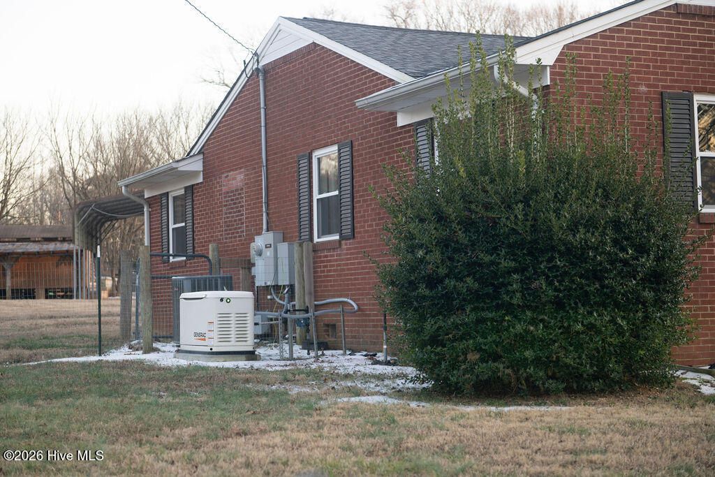 Photo of 2727 N Moore Road, Robbins, NC 27325 (MLS # 100576089)