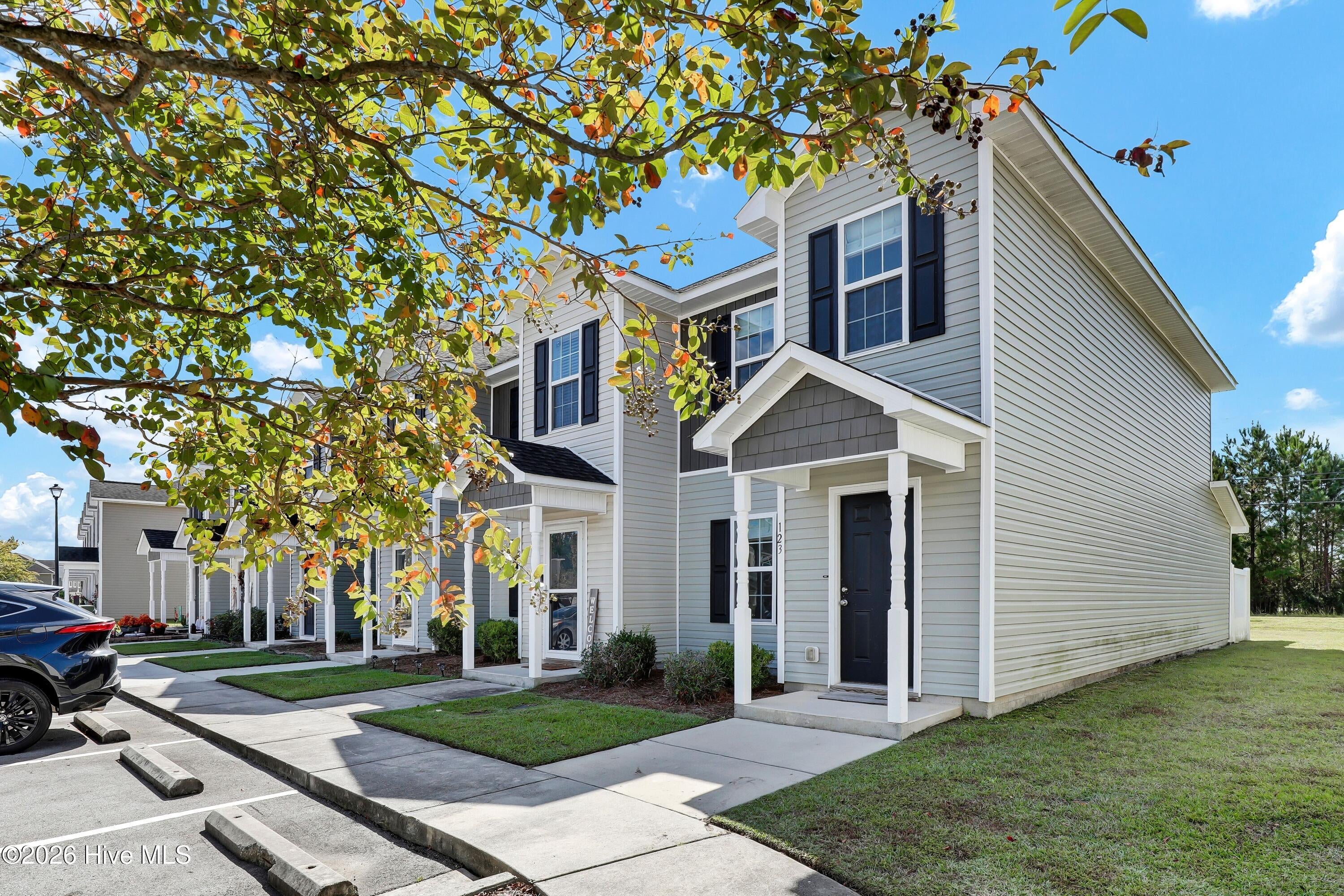 123 W Murrow Lane