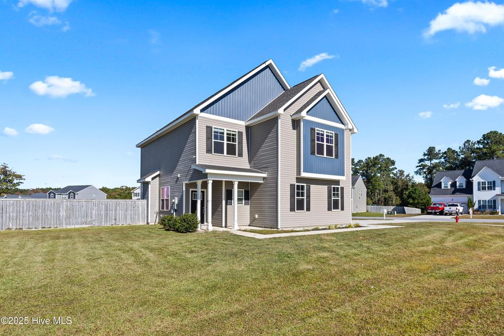 Photo of 113 Longhorn Road, Jacksonville, NC 28546 (MLS # 100537598)