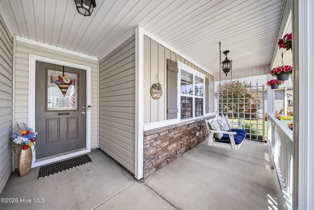 Photo of 402 Blue Pennant Court, Sneads Ferry, NC 28460 (MLS # 100570836)