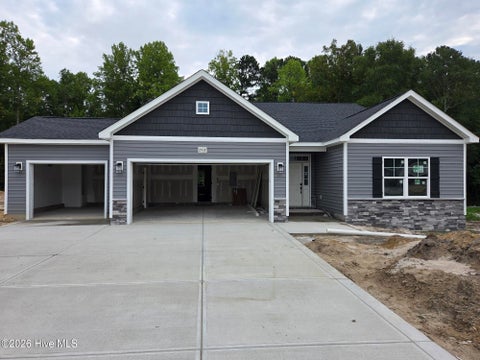 Homes For Sale - 2937 Loch Court<br/> Pitt County, Grimesland, NC 27837