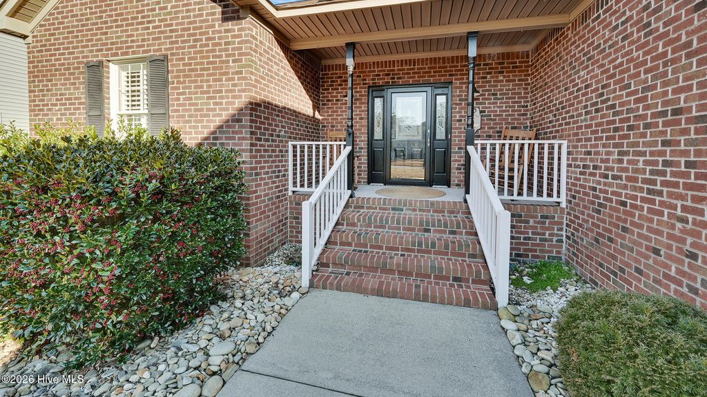 Photo of 104 Fairview Lane, Chocowinity, NC 27817 (MLS # 100551781)