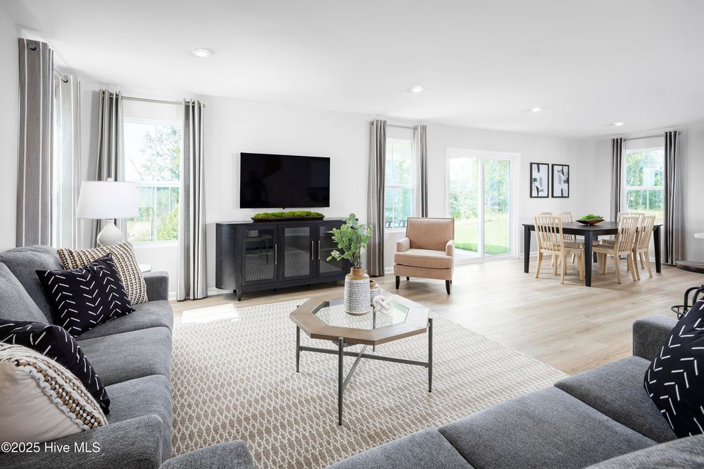 Photo of 822 Haw Creek Avenue NE, Winnabow, NC 28479 (MLS # 100541191)