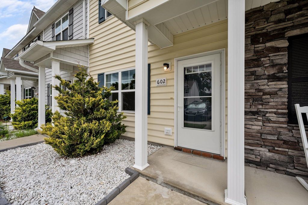 Photo of 602 Justice Farm Drive, Sneads Ferry, NC 28460 (MLS # 100576858)