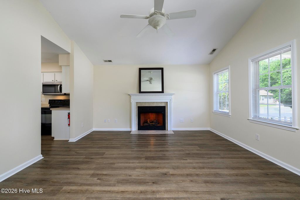 Photo of 228 Forest Park Drive, New Bern, NC 28562 (MLS # 100571928)