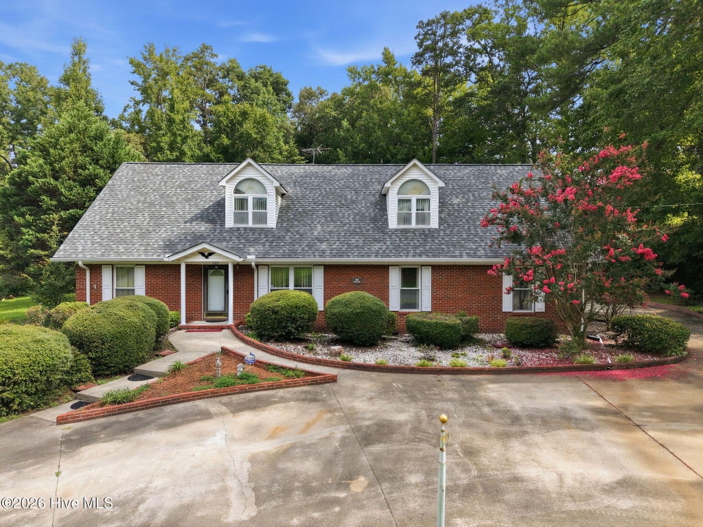 Photo of 303 Harvey Circle, Grifton, NC 28530 (MLS # 100585936)