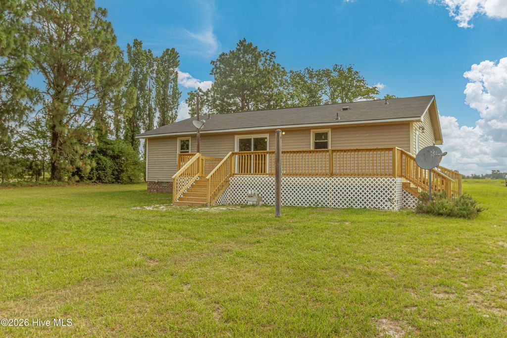 Photo of 358 White Flash Road, Mount Olive, NC 28365 (MLS # 100581504)
