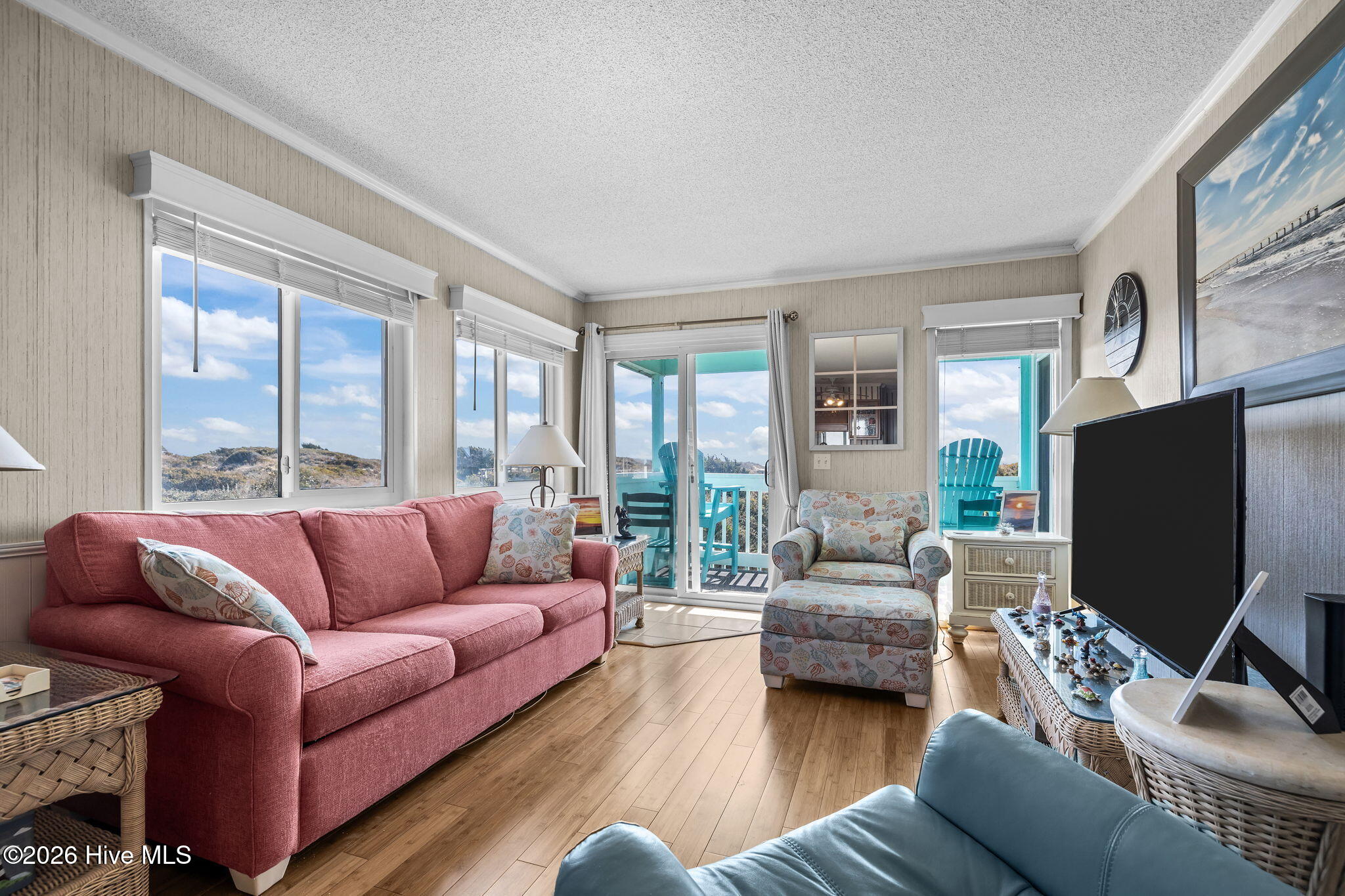 301 Commerce Way 145