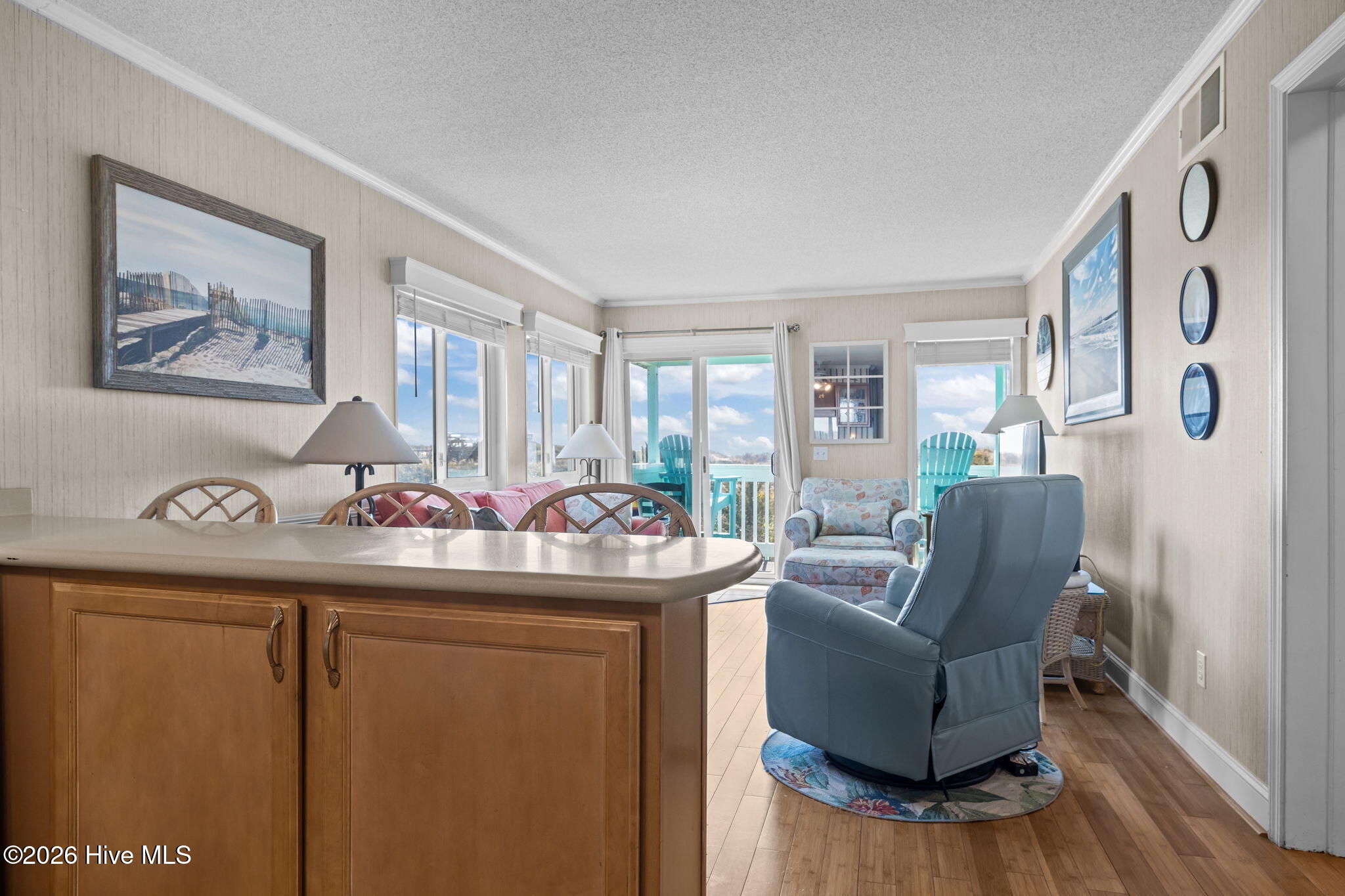 301 Commerce Way 145