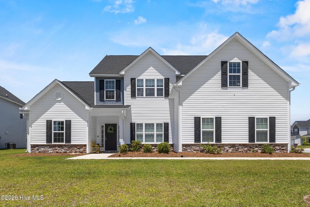 Photo of 328 Windmill Light Way, Sneads Ferry, NC 28460 (MLS # 100575774)