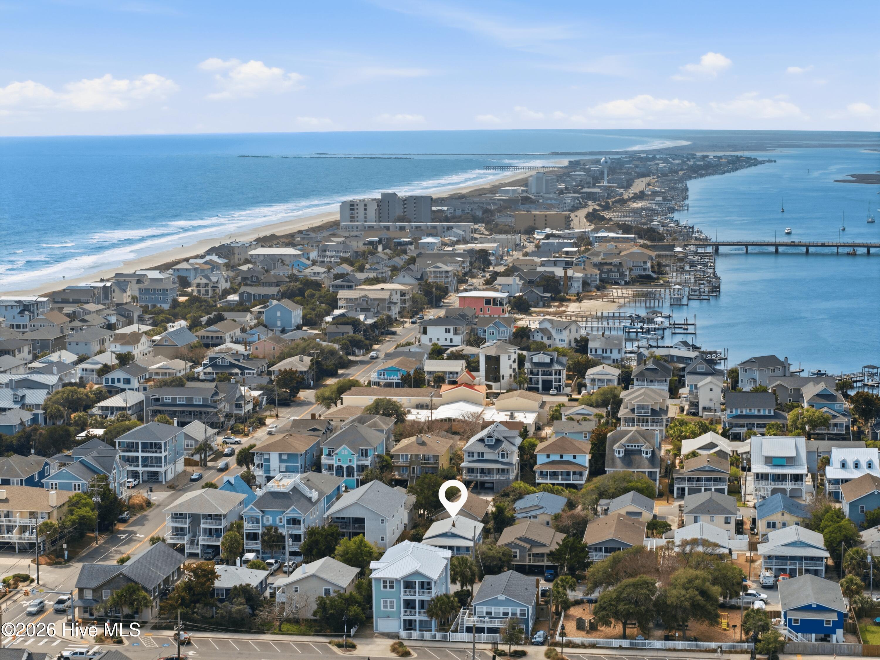 7 W Greensboro Street