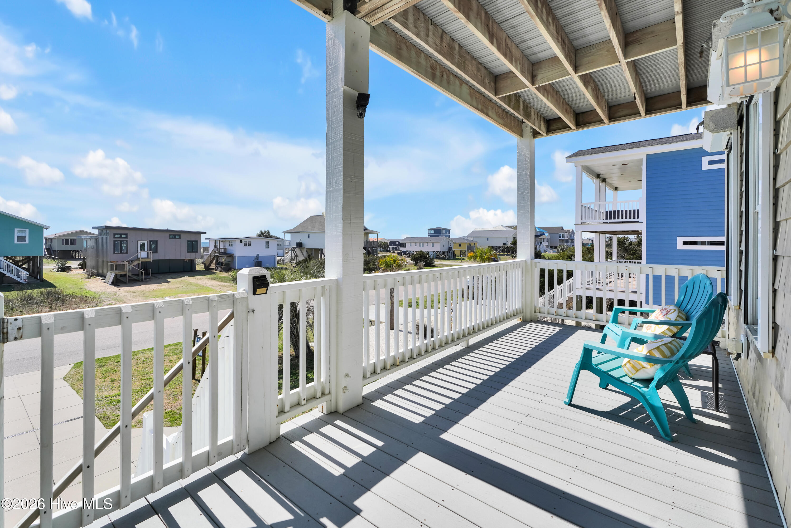 1018 W Dolphin Drive