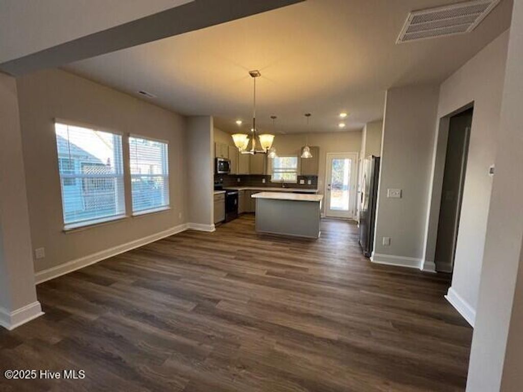 Photo of 903 Red Sail Road, New Bern, NC 28560 (MLS # 100545230)