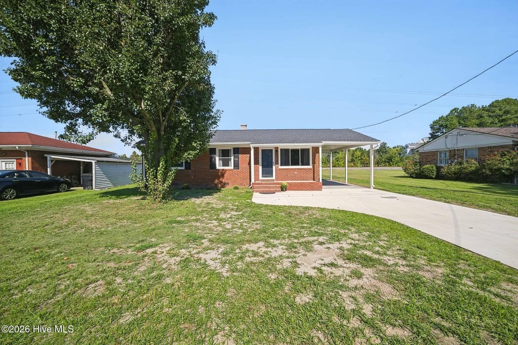 Photo of 1716 Lexington Drive, Elizabeth City, NC 27909 (MLS # 100606587)